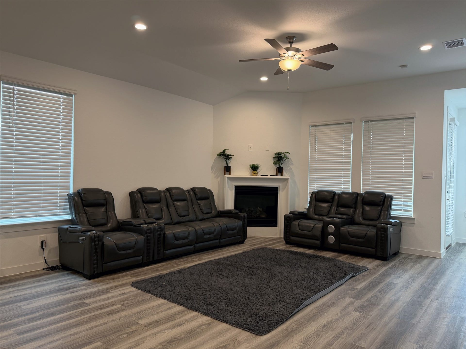 310 Papershell Path, Richmond, TX 77406 310 Papershell Path, Richmond, TX 77406