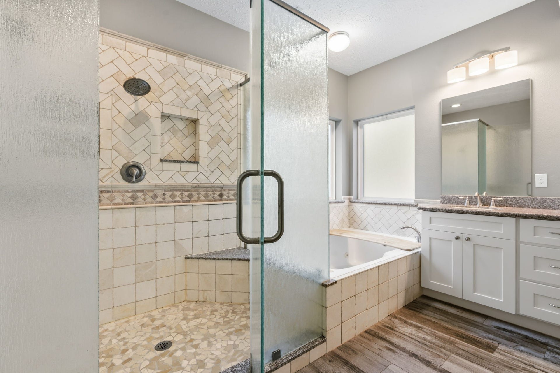 911 Winchester Bend, Huffman, TX 77336