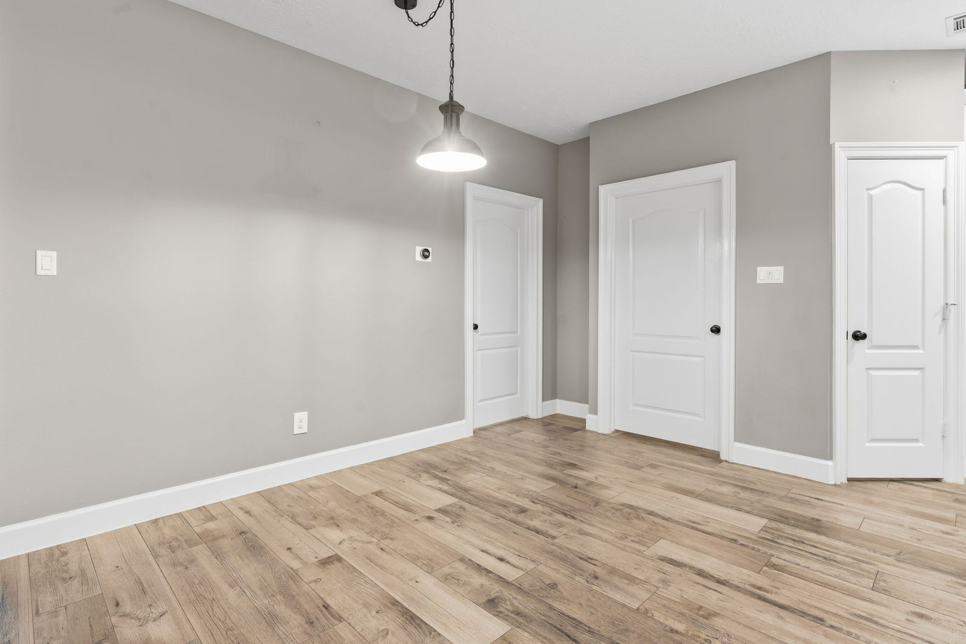 911 Winchester Bend, Huffman, TX 77336