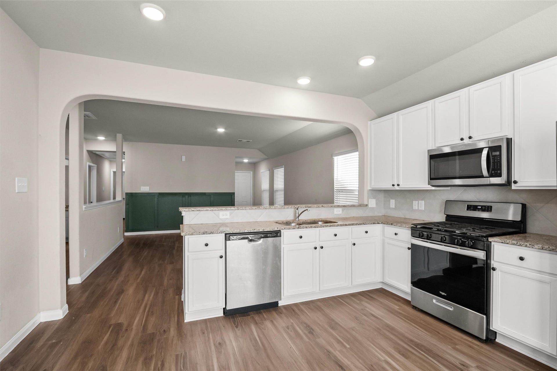 3816 Dyl Smitty Drive, Conroe, TX 77301 3816 Dyl Smitty Drive, Conroe, TX 77301