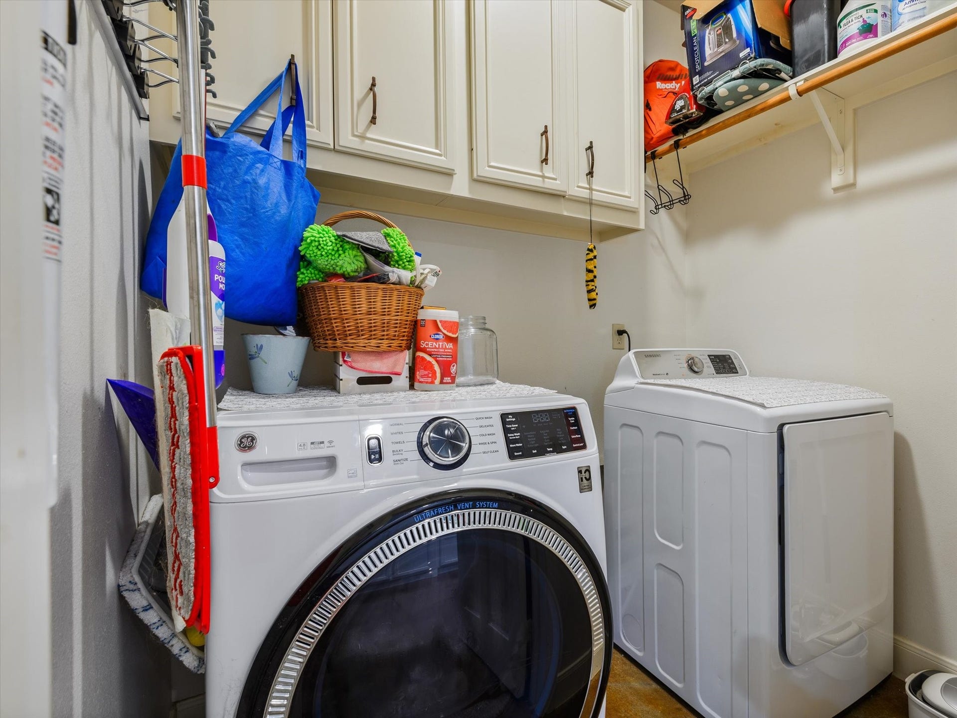 11578 28th Street, Santa Fe, TX 77510 Utility room in house.