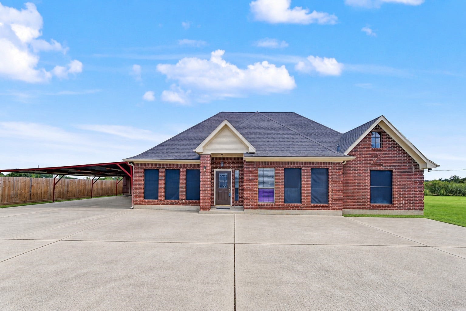1411 /1411 1/2 Guadalupe ST, Stafford, TX 77477 Back House