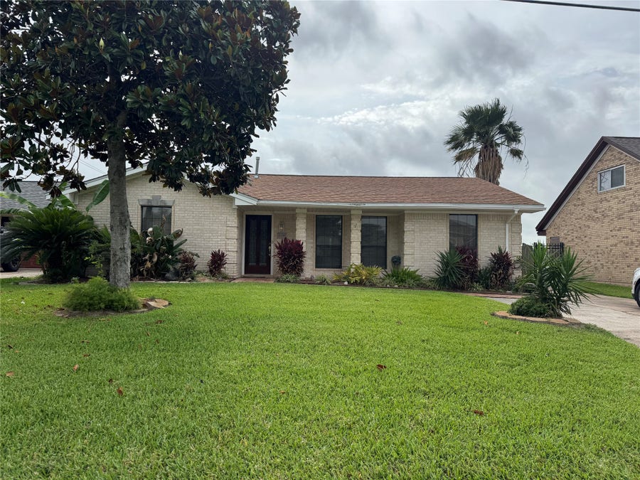 Property photo for 4126 17th Street N, Texas City, TX