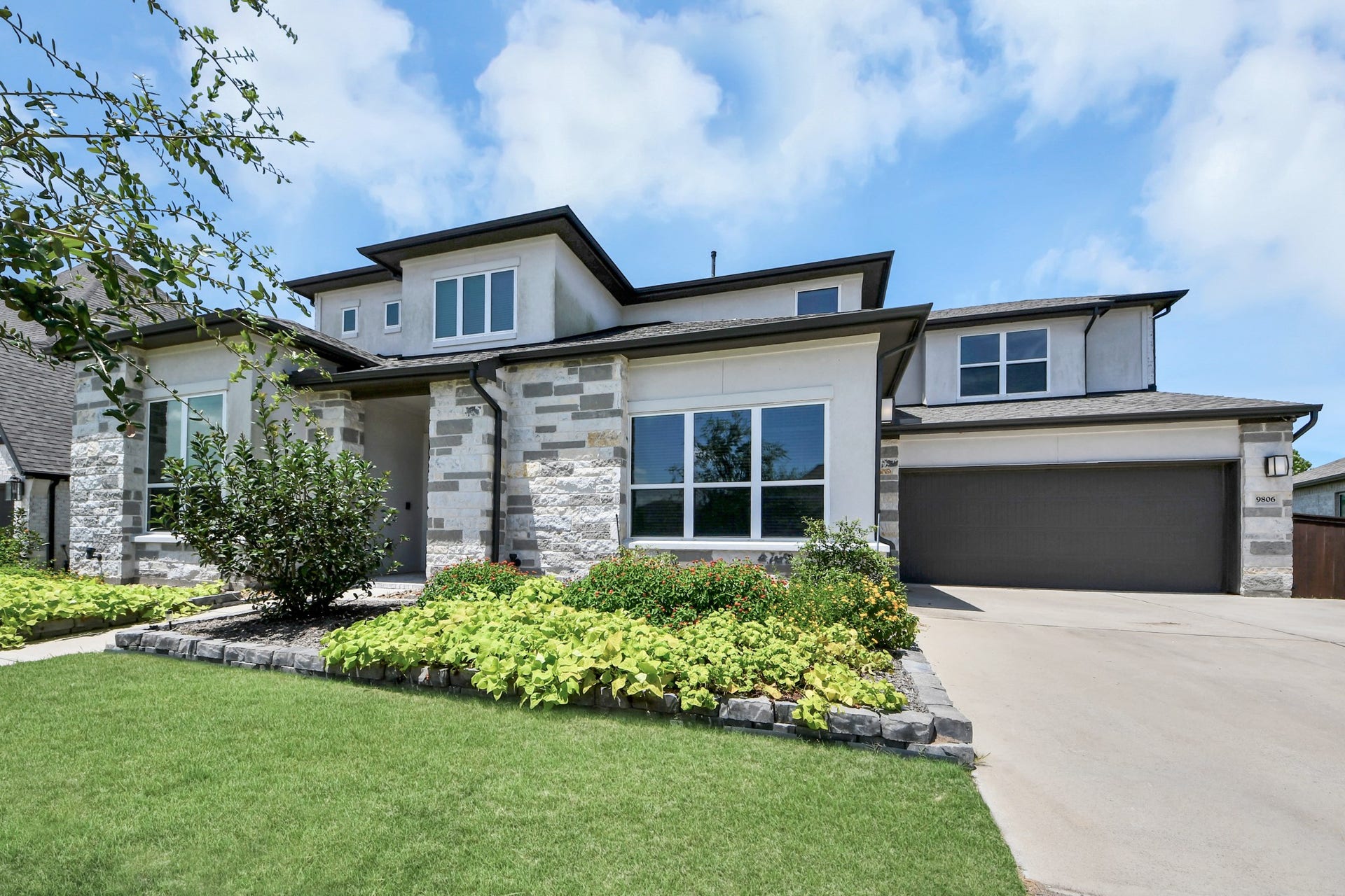 9806 Wright Drive, Manvel, TX 77578