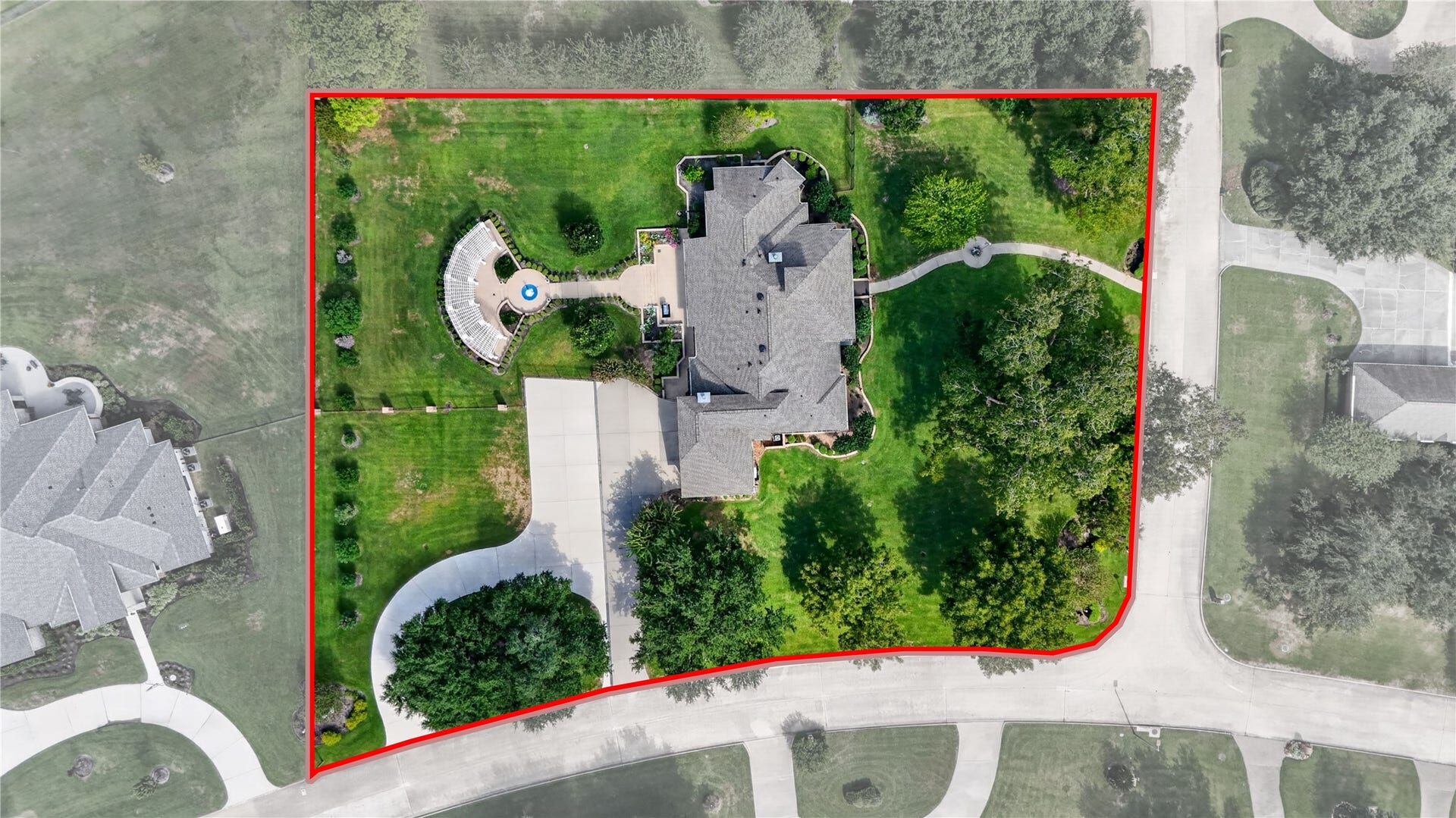 118 Waterfront Drive, Montgomery, TX 77356