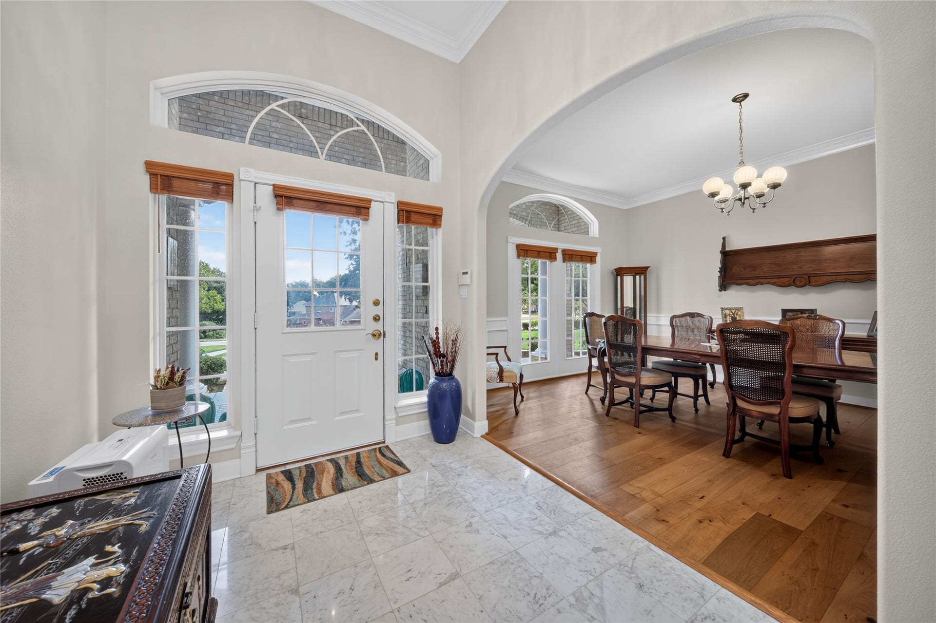 118 Waterfront Drive, Montgomery, TX 77356