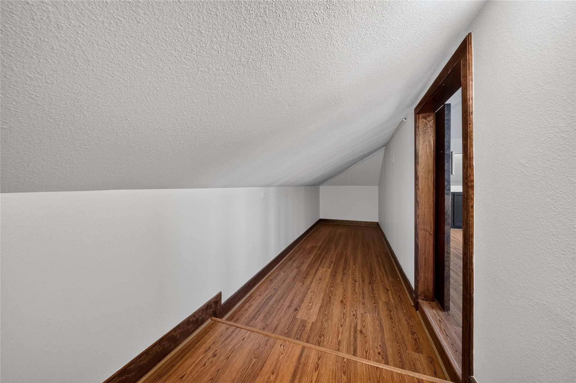 118 Waterfront Drive, Montgomery, TX 77356