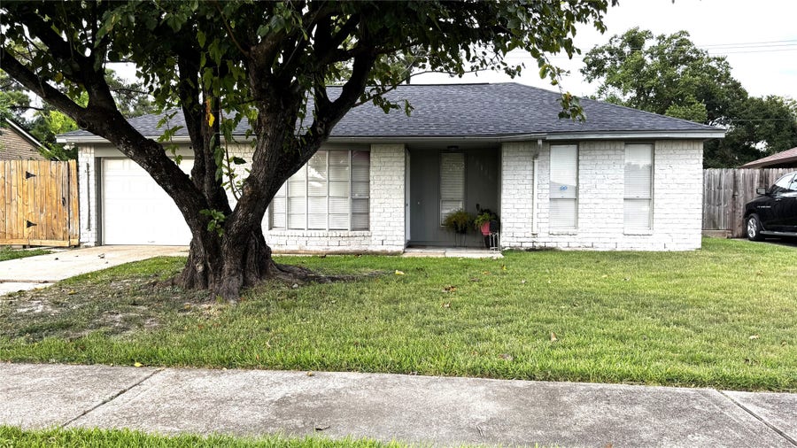 Property photo for 15138 Old Creek Road, Houston, TX