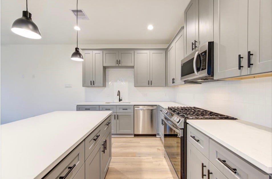 7236 Avenue E, Houston, TX 77011 7236 Avenue E, Houston, TX 77011
