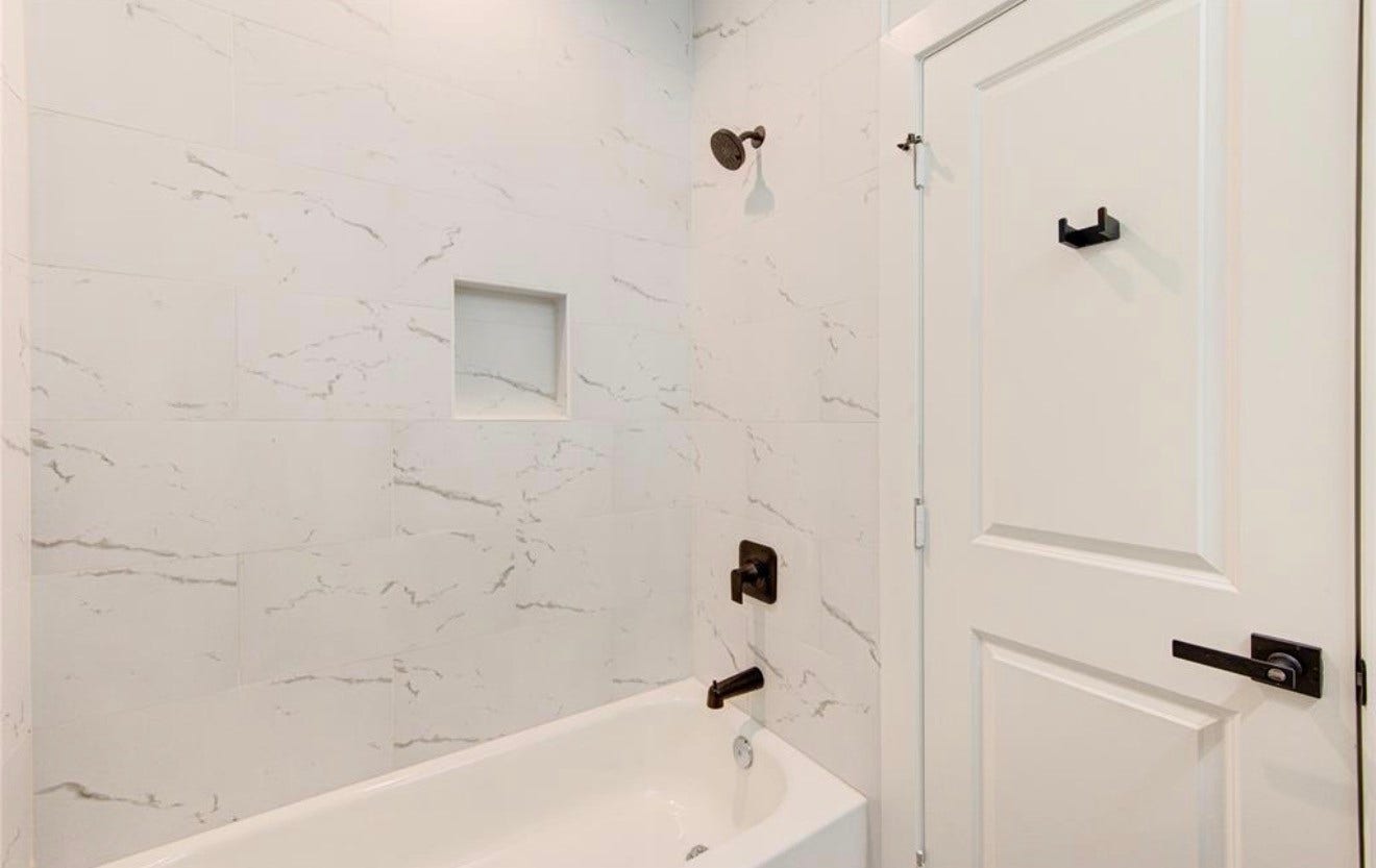 7236 Avenue E, Houston, TX 77011 7236 Avenue E, Houston, TX 77011