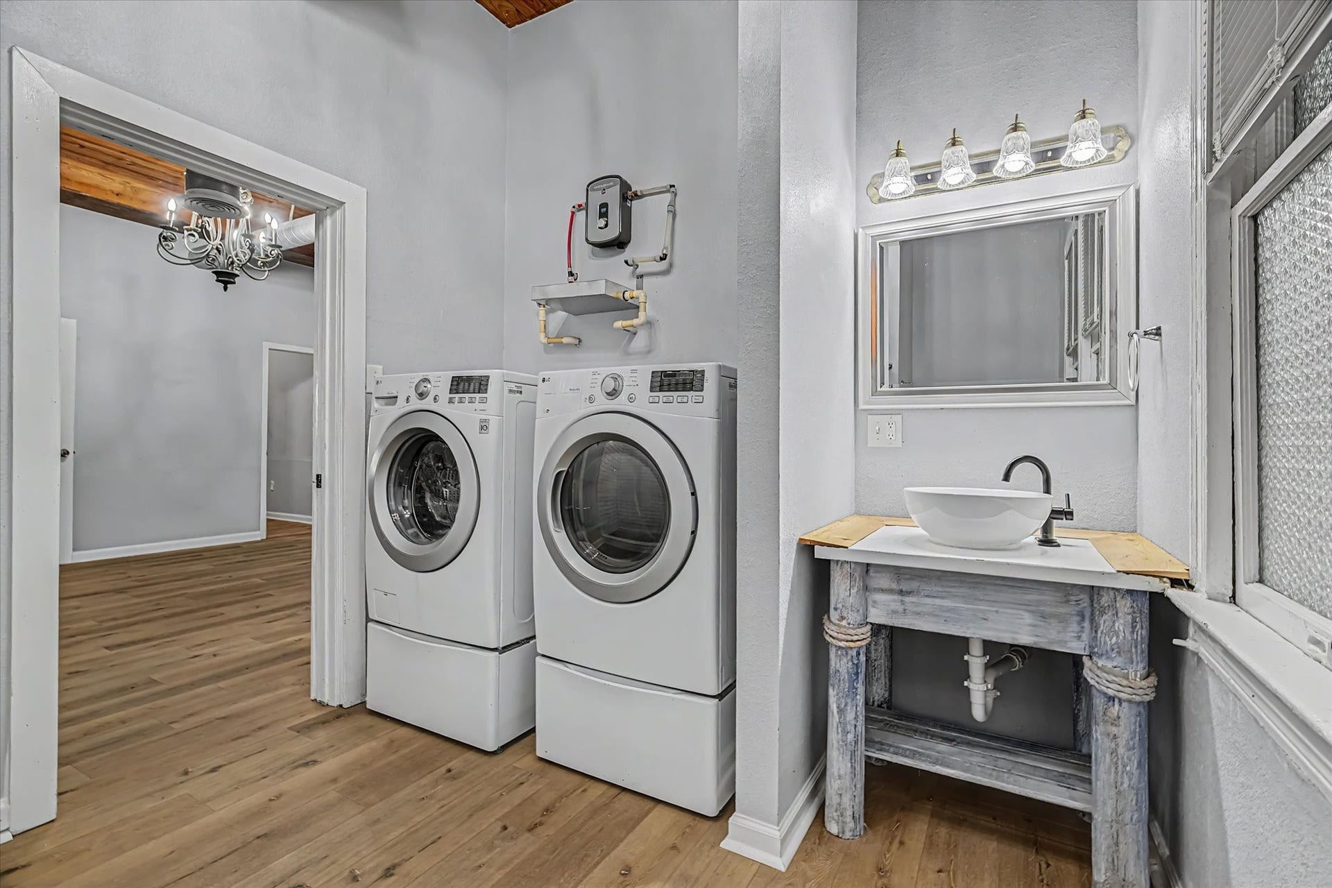 1827 Avenue O, #2, Galveston, TX 77550 In Unit Laundry