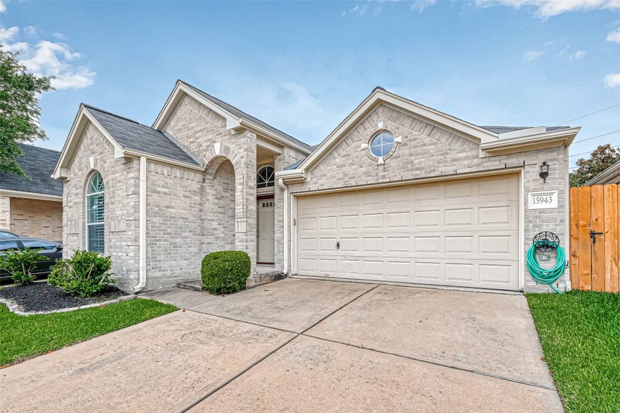 Property photo for 15943 Pleasant Green Circle, Tomball, TX