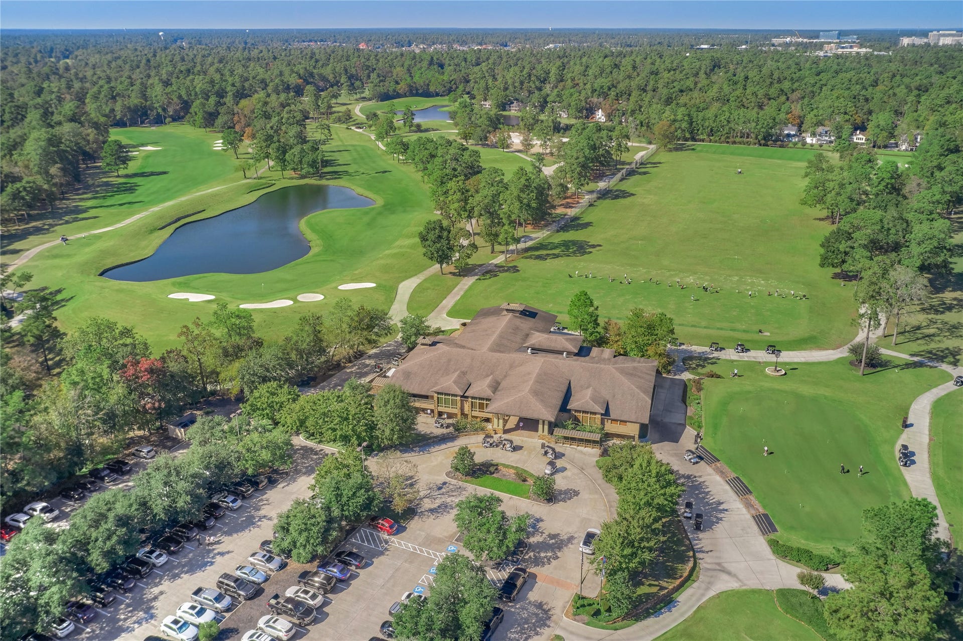 173 Timber Mill Street, The Woodlands, TX 77380 Experience the exceptional golf lifestyle of The Woodlands, home to championship courses, picturesque fairways, and breathtaking natural surroundings!