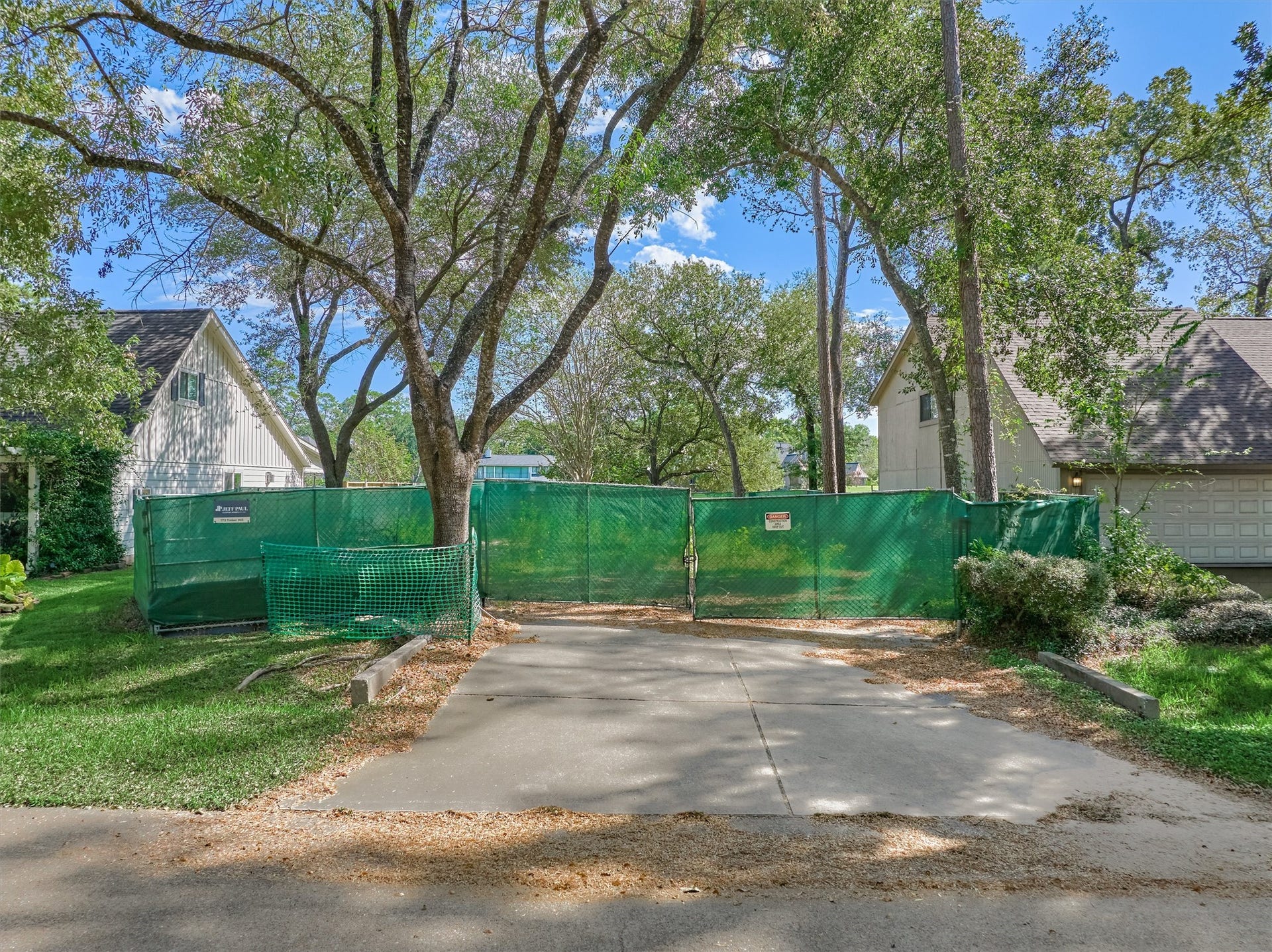 173 Timber Mill Street, The Woodlands, TX 77380 173 Timber Mill Street, The Woodlands, TX 77380