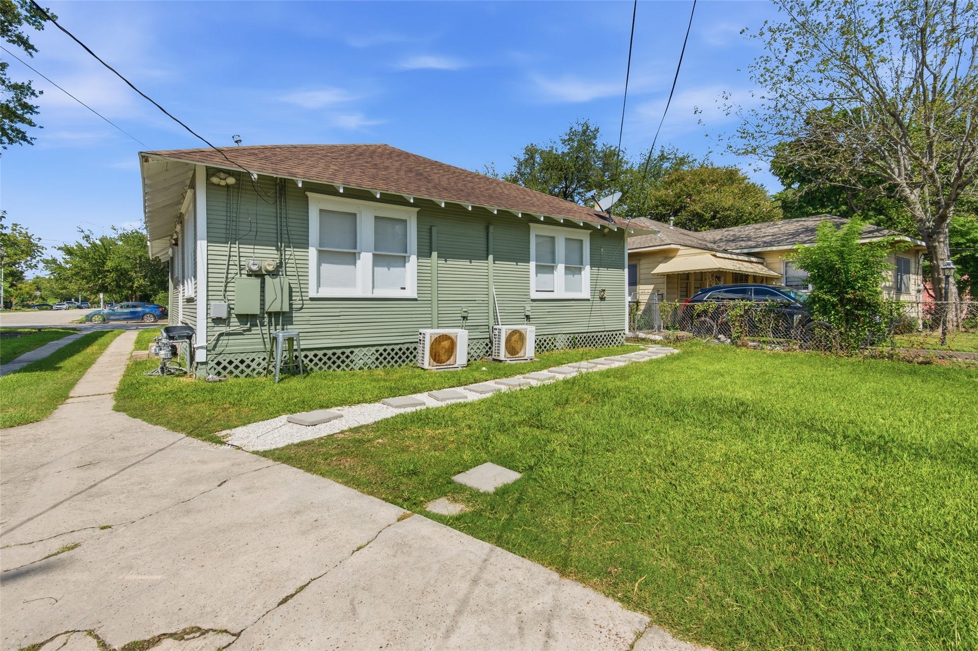 1008 Studewood Street, Houston, TX 77008 1008 Studewood Street, Houston, TX 77008