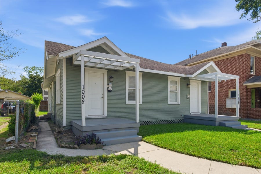 Property photo for 1008 Studewood Street, Houston, TX