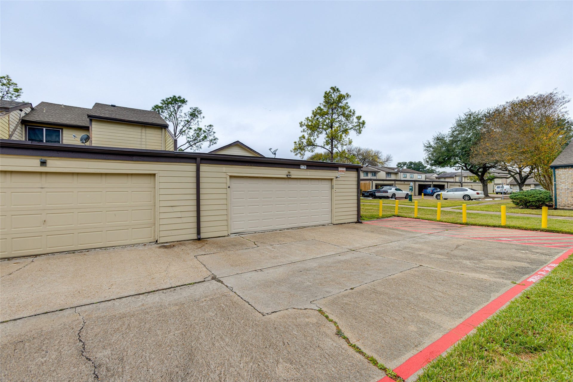 7114 S Dairy Ashford Road, Houston, TX 77072
