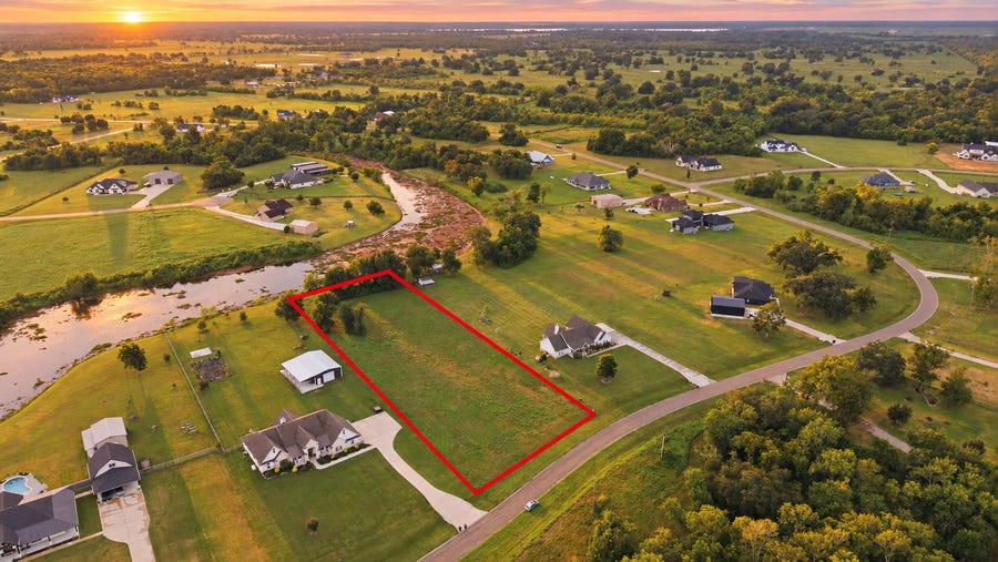 Property photo for 22411 Pittman Drive, Angleton, TX