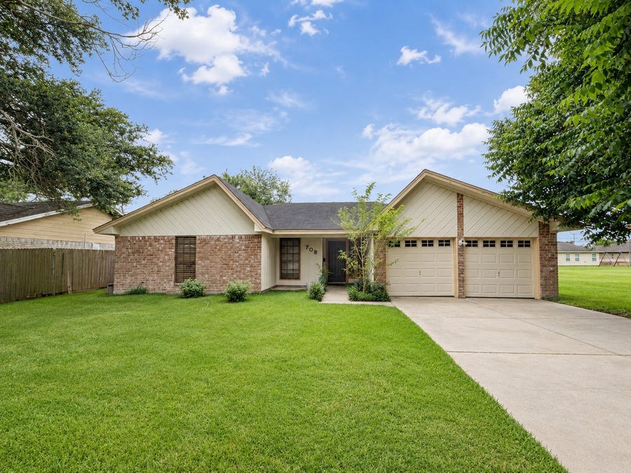 Property photo for 708 Shady Lane, La Marque, TX