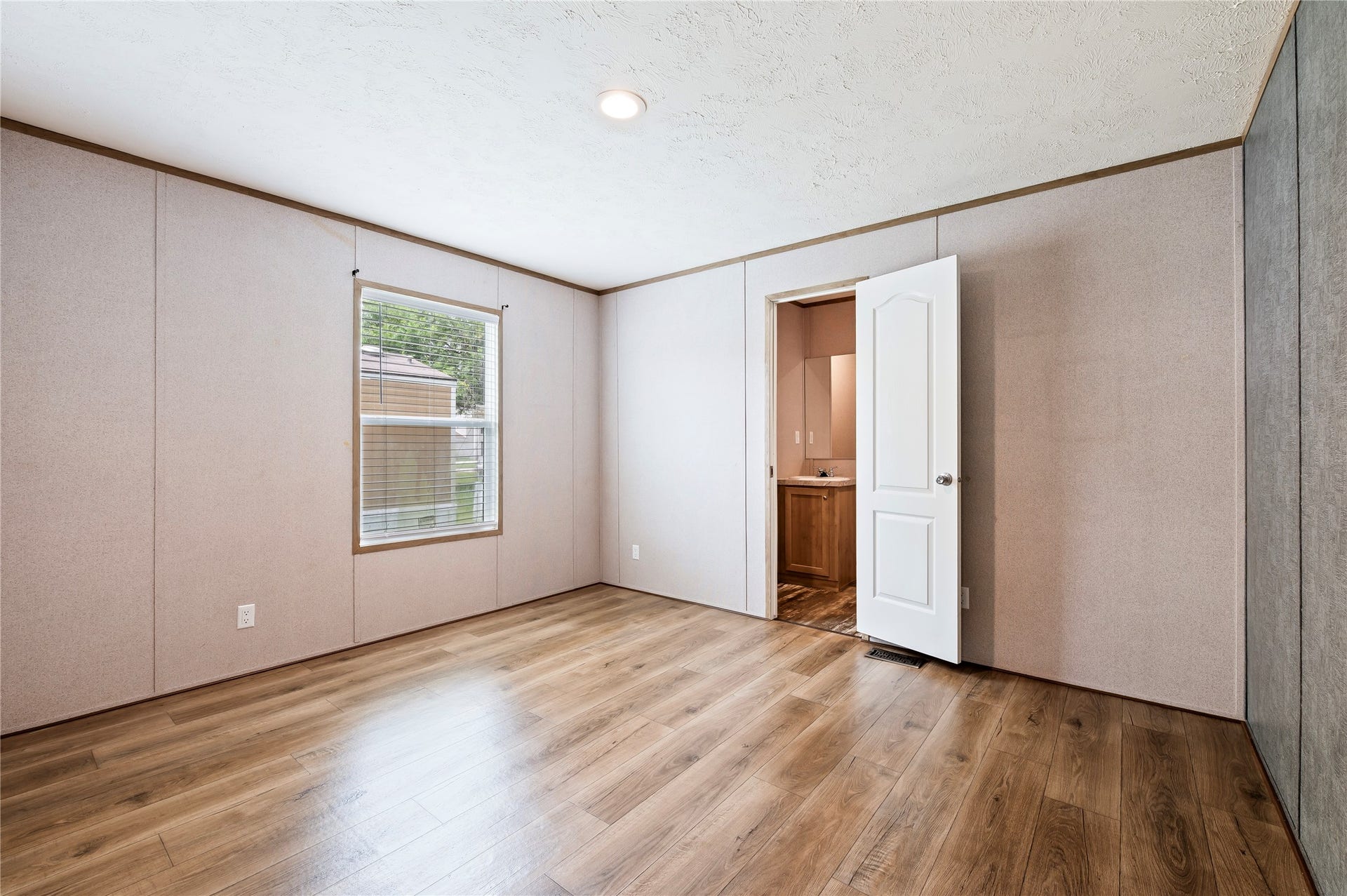 8700 Patricia Lane, #2, Hitchcock, TX 77563 8700 Patricia Lane, #2, Hitchcock, TX 77563