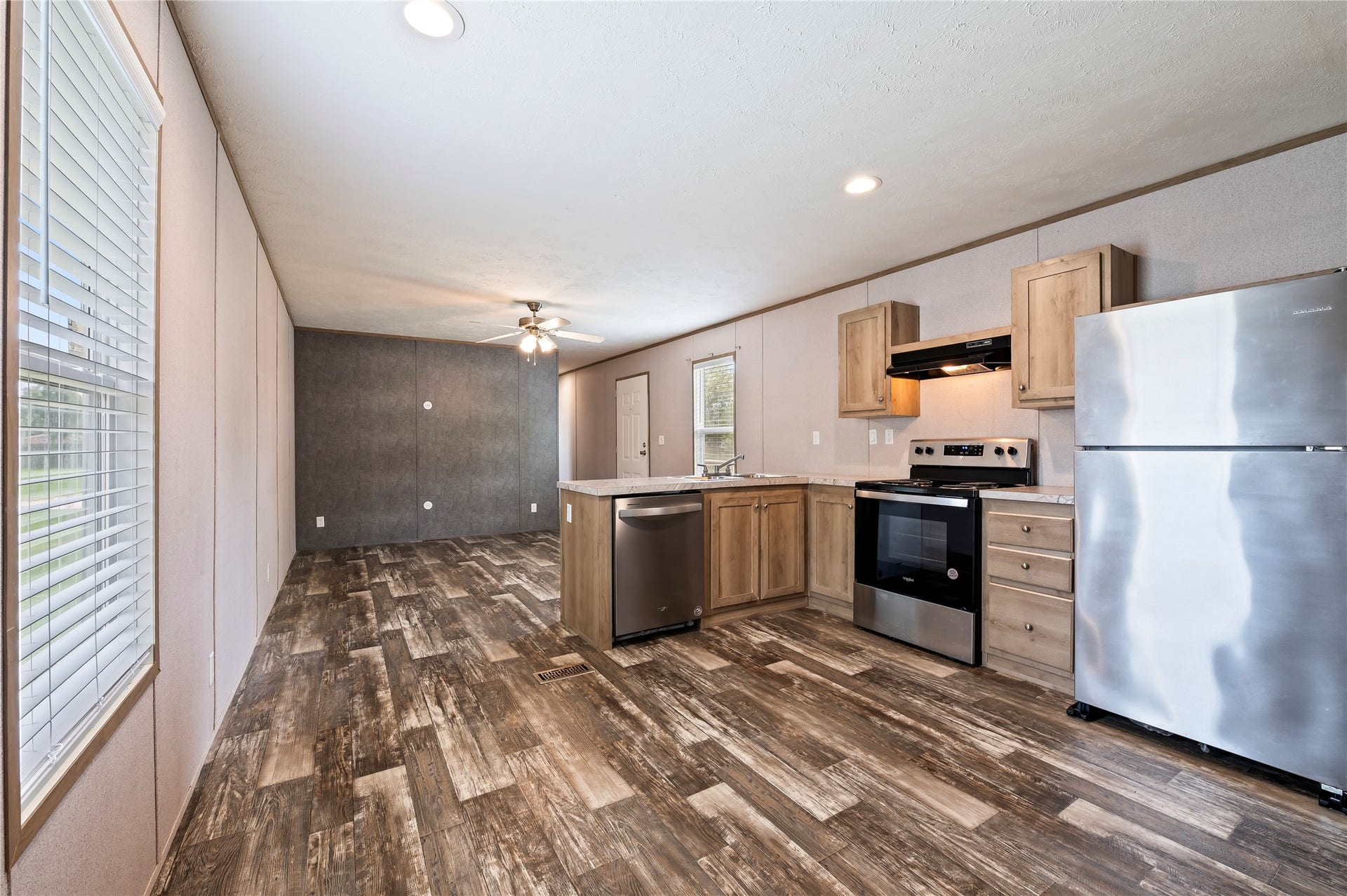 8700 Patricia Lane, #2, Hitchcock, TX 77563 8700 Patricia Lane, #2, Hitchcock, TX 77563