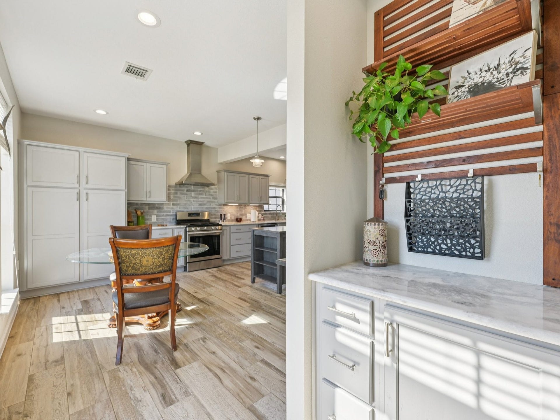 2007 Port Royal Drive, Nassau Bay, TX 77058