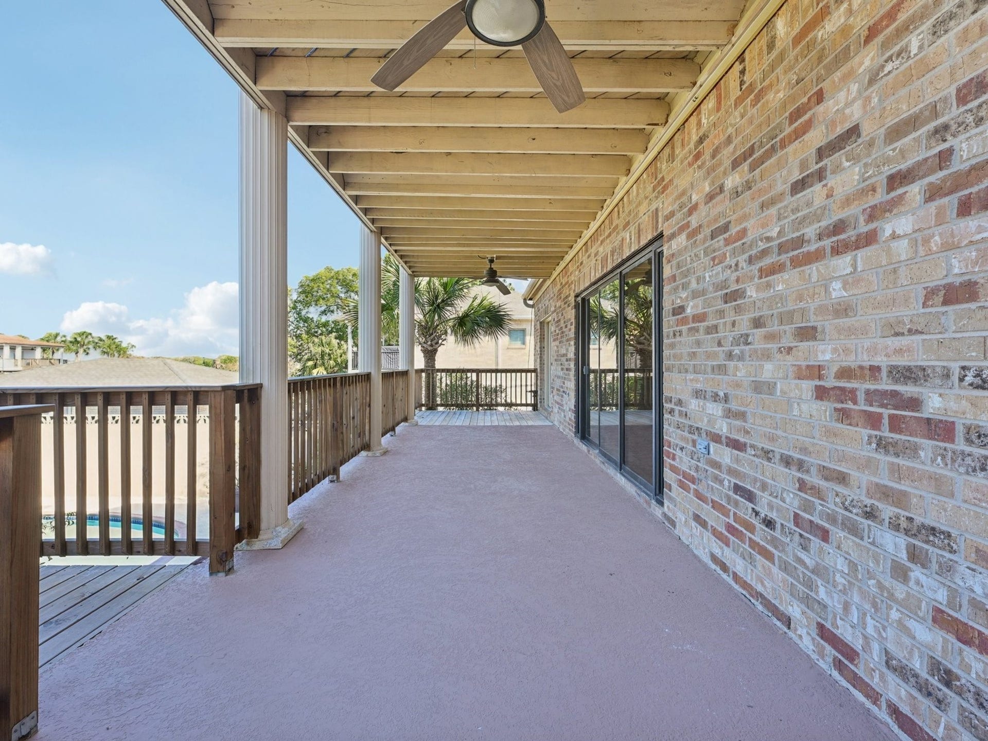 2007 Port Royal Drive, Nassau Bay, TX 77058