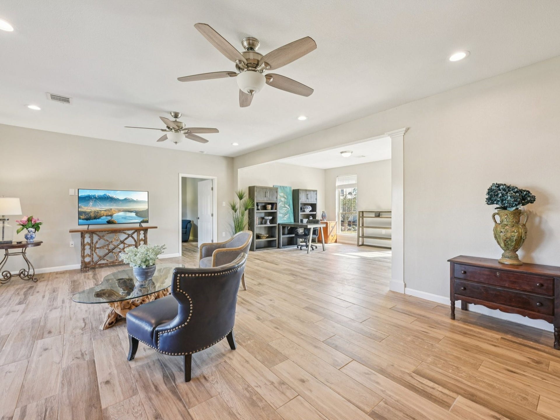 2007 Port Royal Drive, Nassau Bay, TX 77058