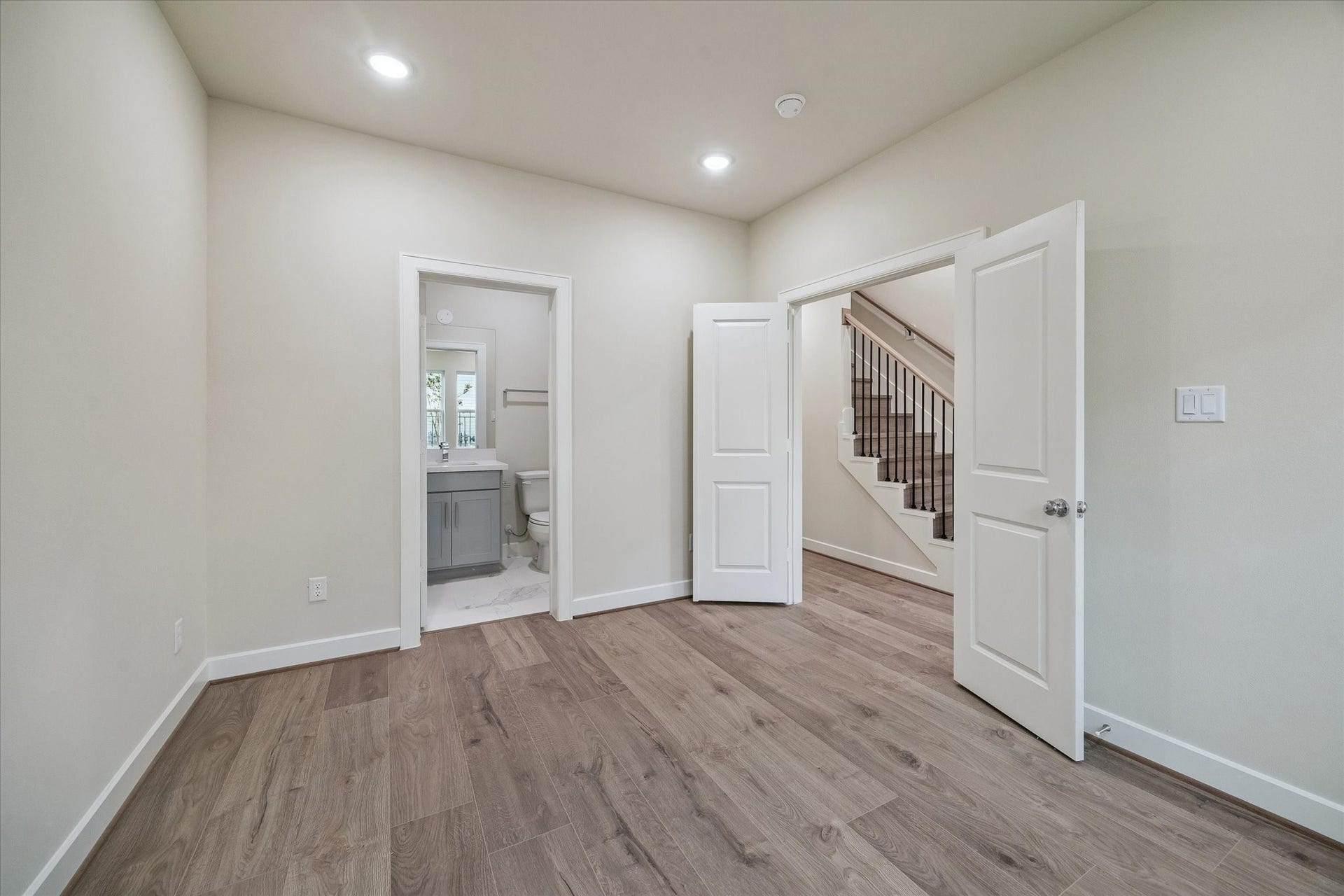 6332 Paddington Bend Drive, Houston, TX 77008