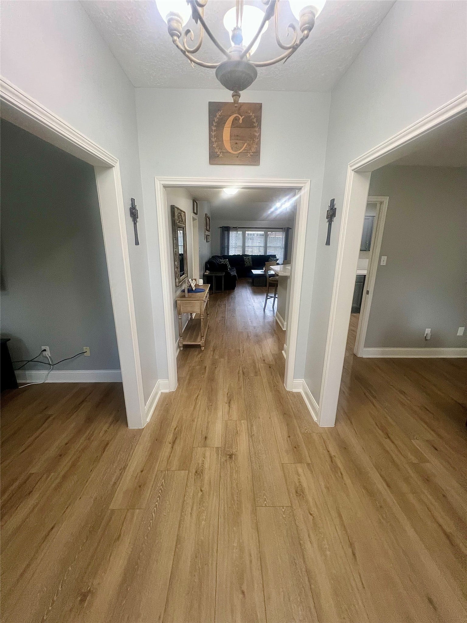 1806 Oak Wood Drive E, Pearland, TX 77581 Entryway