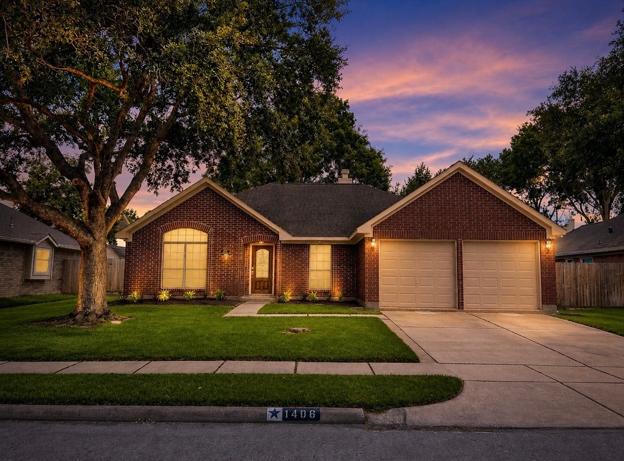 1806 Oak Wood Drive E, Pearland, TX 77581 1806 Oak Wood Drive E, Pearland, TX 77581