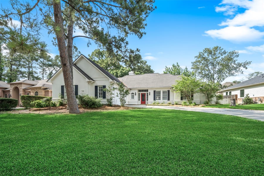 Property photo for 118 Wick Willow Drive, Montgomery, TX