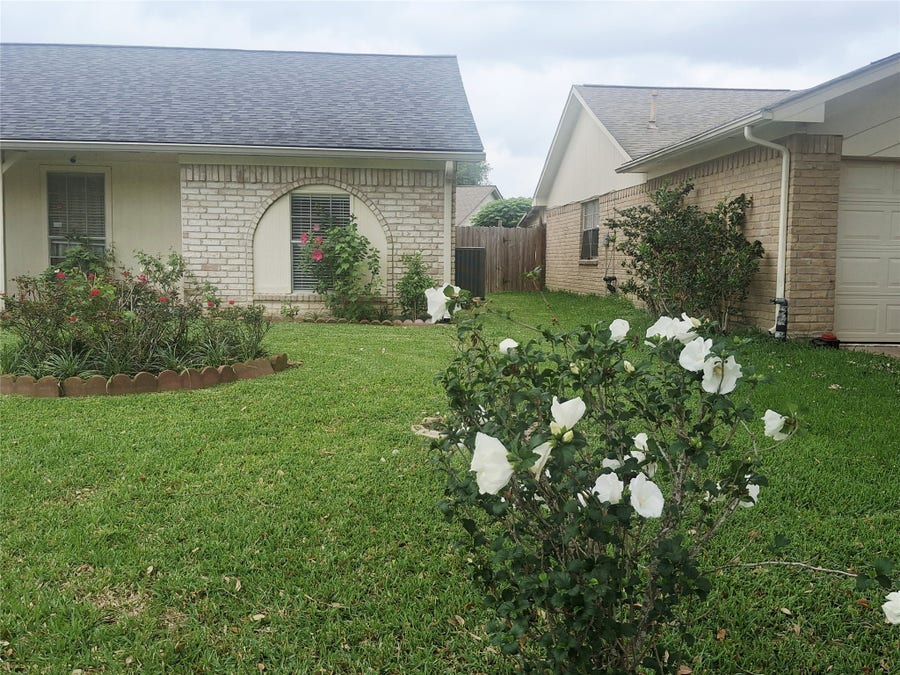 Property photo for 4022 Manordale Drive, Houston, TX