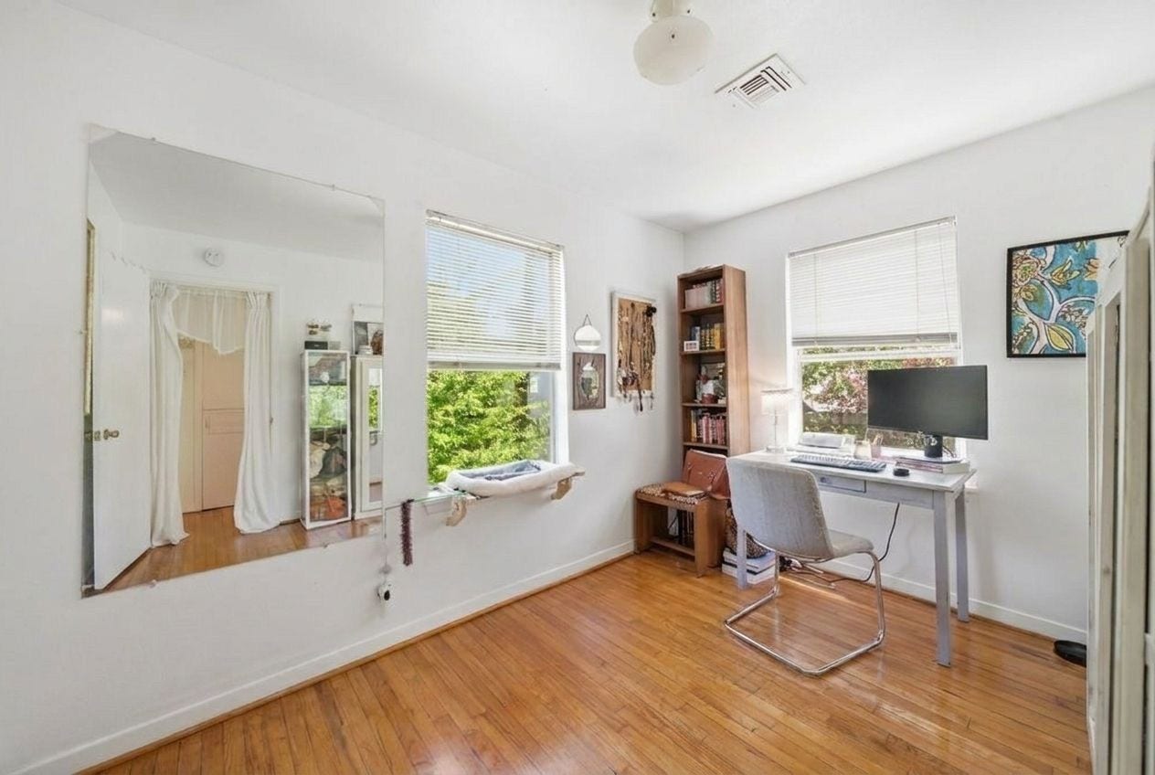 840 Cortlandt Street, #8, Houston, TX 77007 Garage apt 1 - office/2nd bedroom