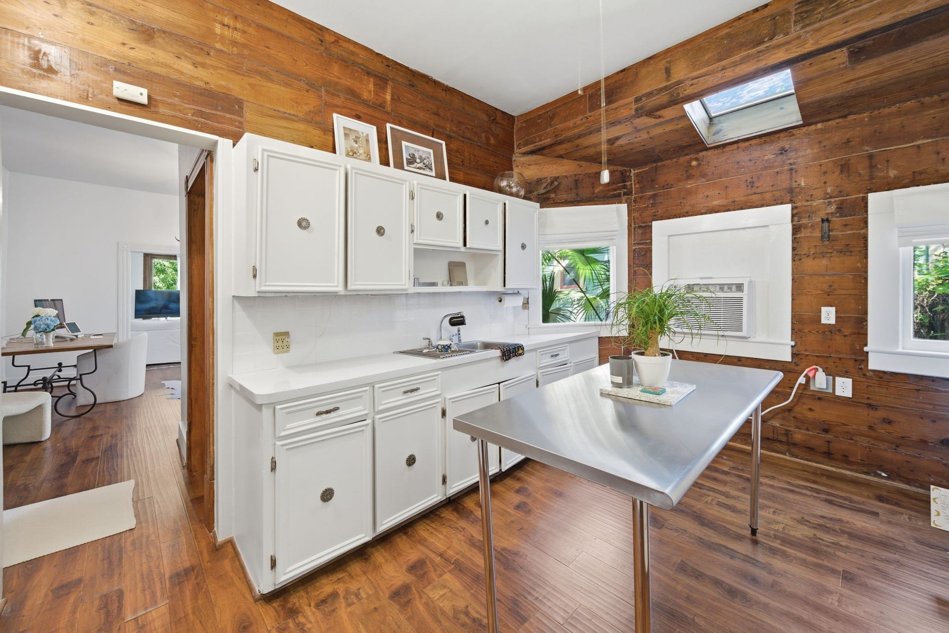 840 Cortlandt Street, #8, Houston, TX 77007 Unit 1 Kitchen