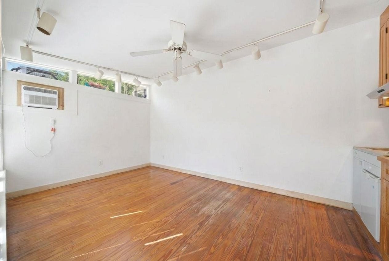 840 Cortlandt Street, #8, Houston, TX 77007 Unit 6 - Downstairs studio main room
