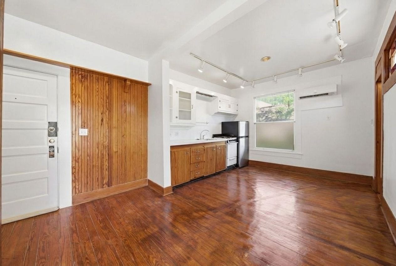 840 Cortlandt Street, #8, Houston, TX 77007 Unit 4 - Upstairs studio