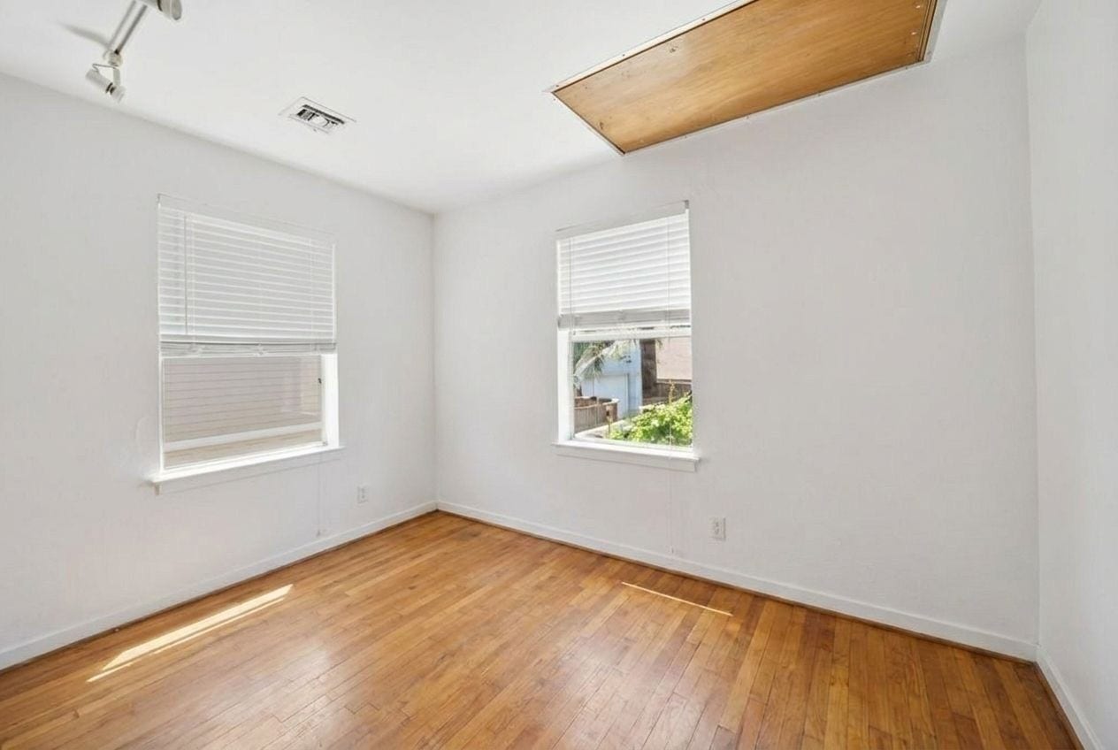 840 Cortlandt Street, #8, Houston, TX 77007 Garage apt 2- office/ 2nd bedroom