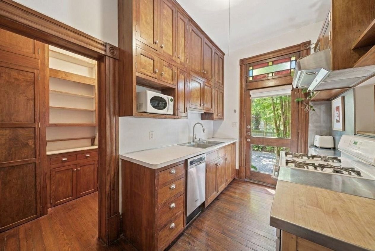 840 Cortlandt Street, #8, Houston, TX 77007 Unit 2 Kitchen and Bathroom Entrance