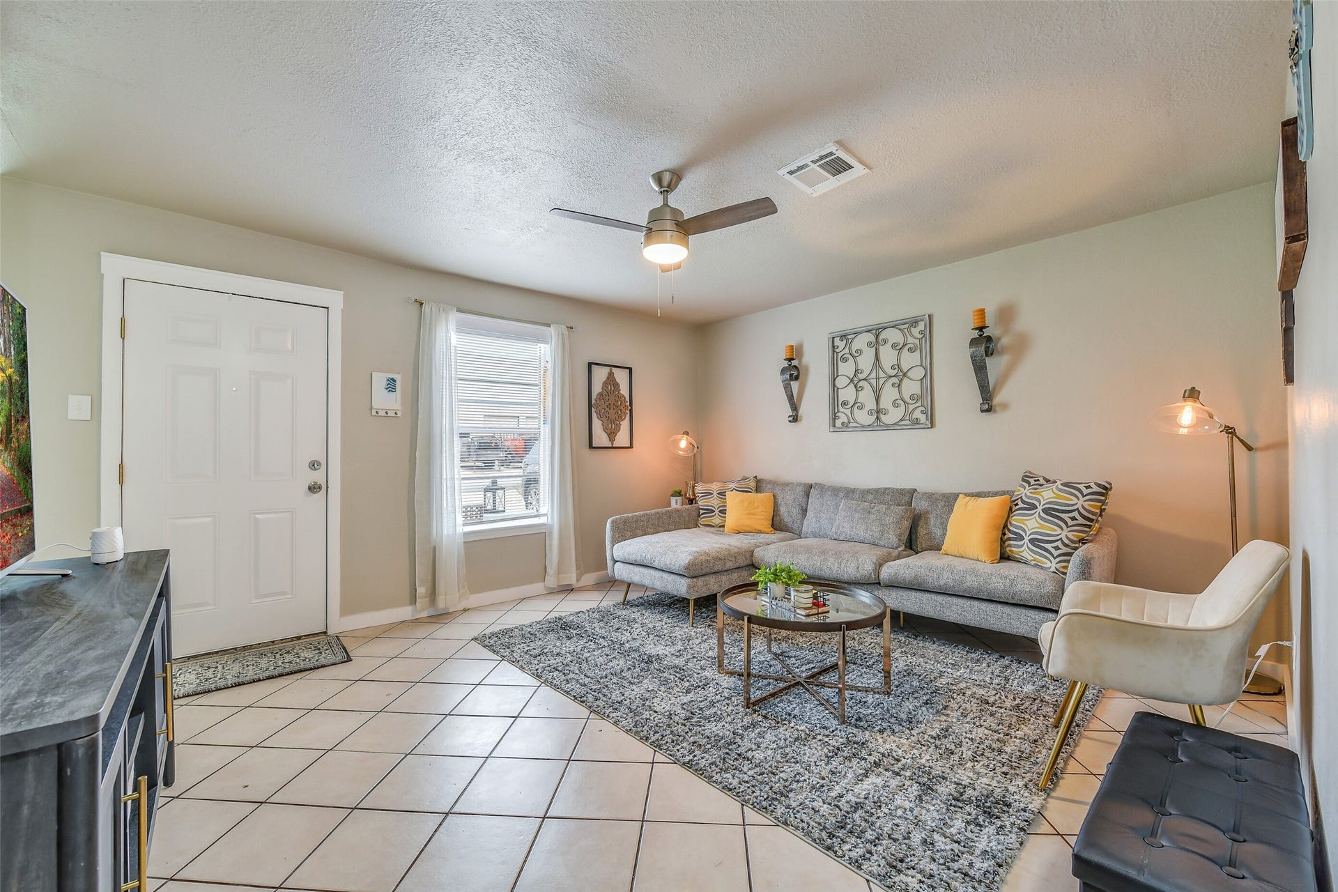 2802 Randolph Road, Pasadena, TX 77503