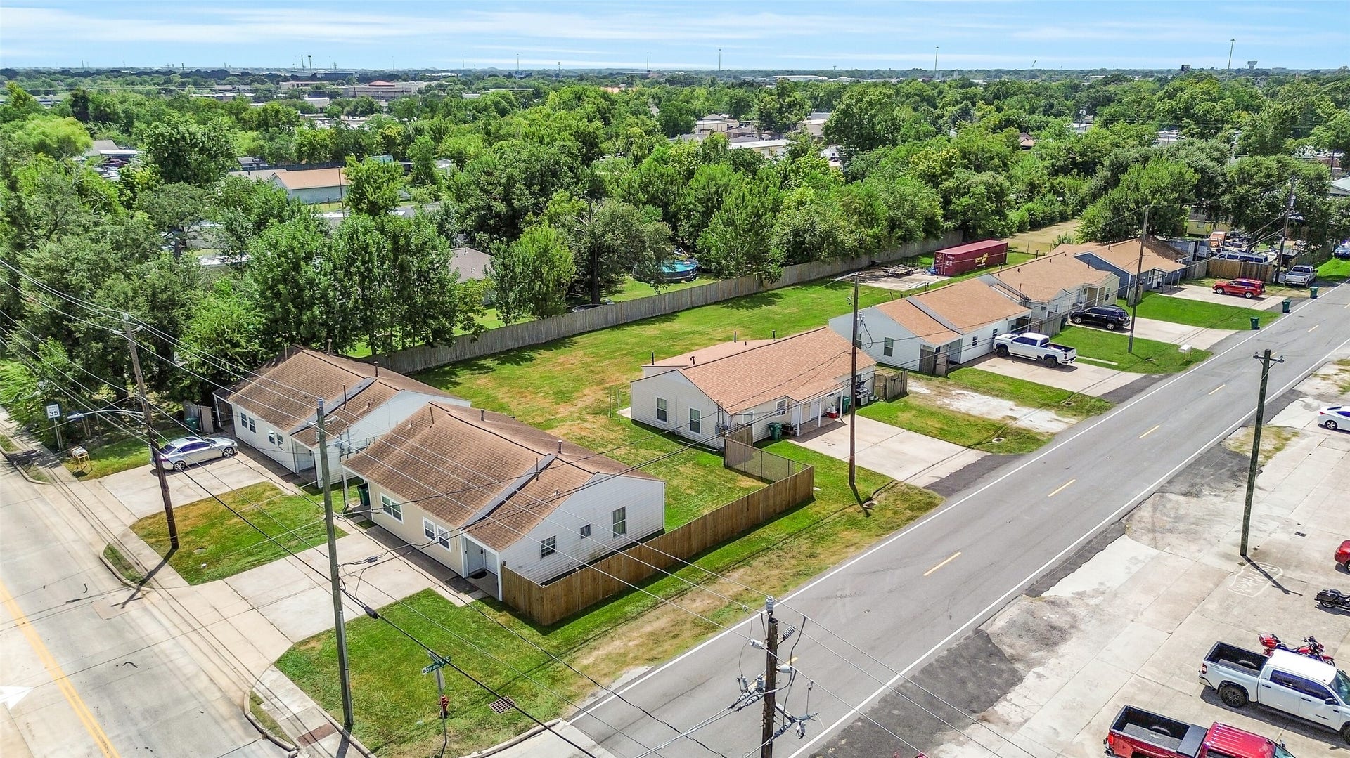 2802 Randolph Road, Pasadena, TX 77503