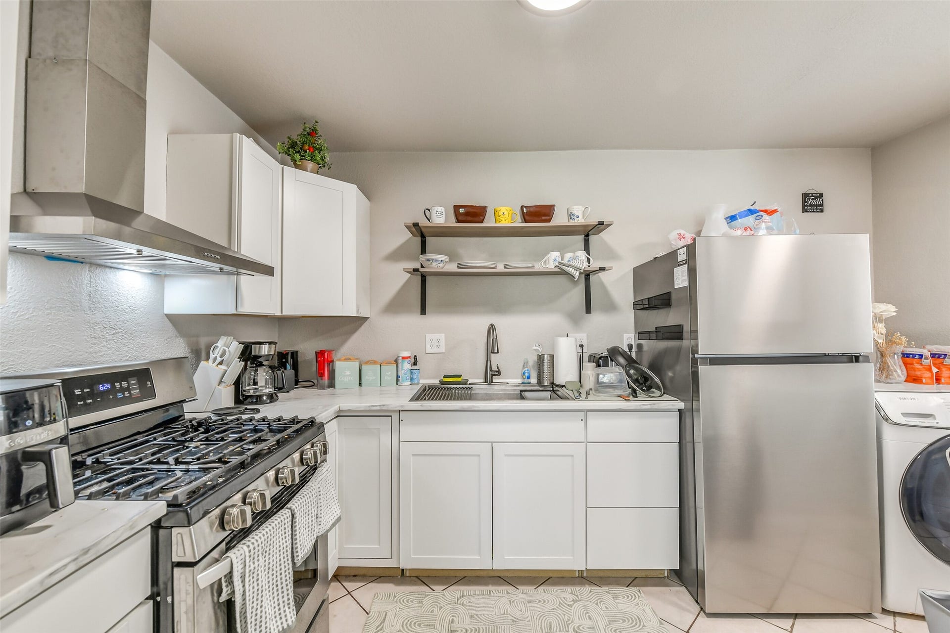 2802 Randolph Road, Pasadena, TX 77503