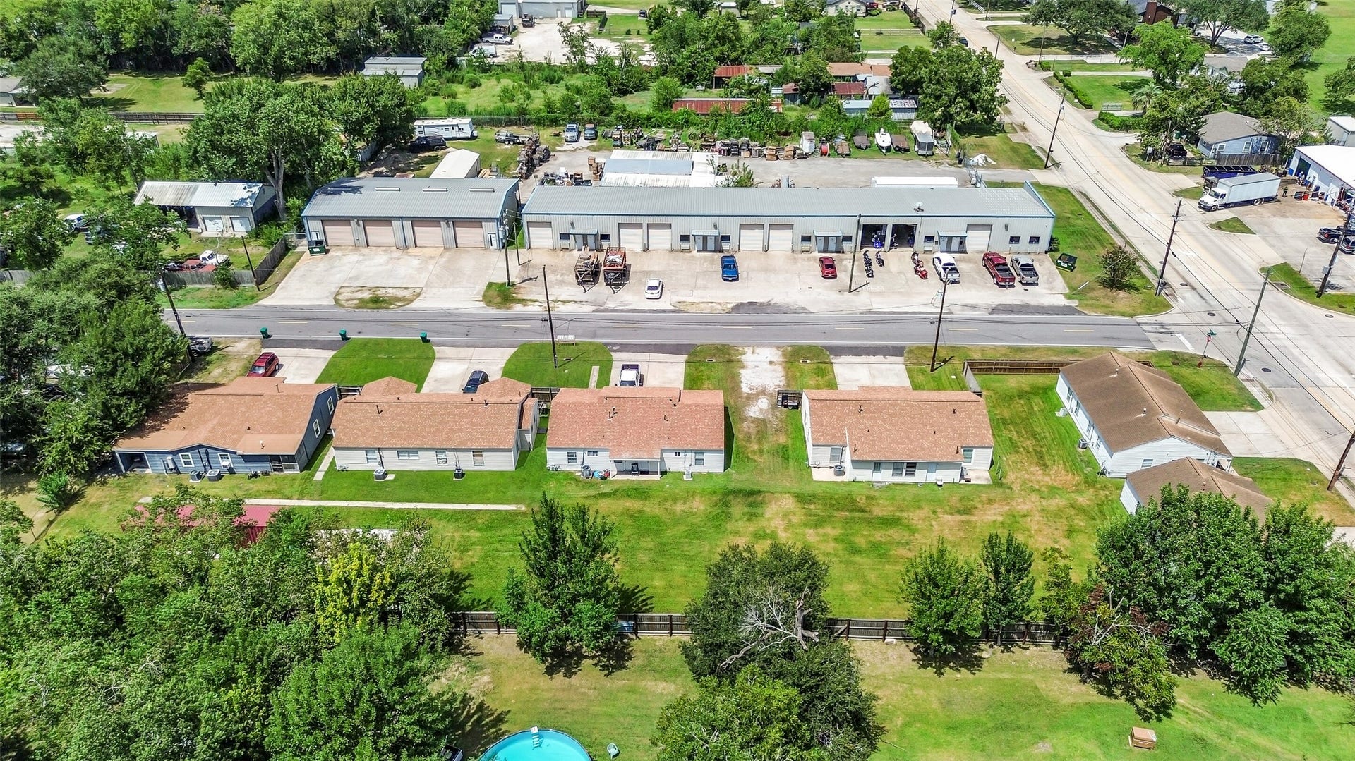 2802 Randolph Road, Pasadena, TX 77503