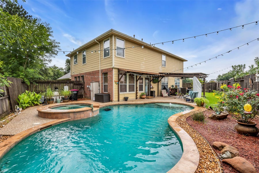 Property photo for 16506 Nightingale Falls Court, Cypress, TX