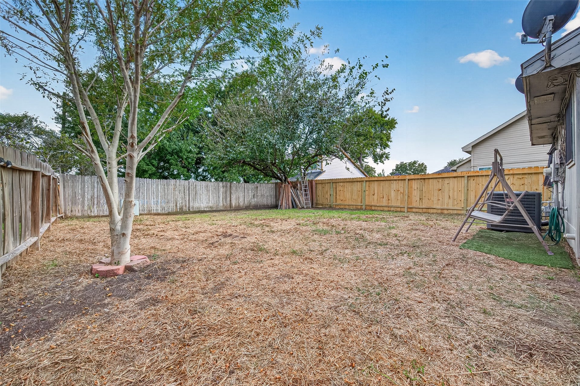 2019 Greenwest Drive, Missouri City, TX 77489 2019 Greenwest Drive, Missouri City, TX 77489