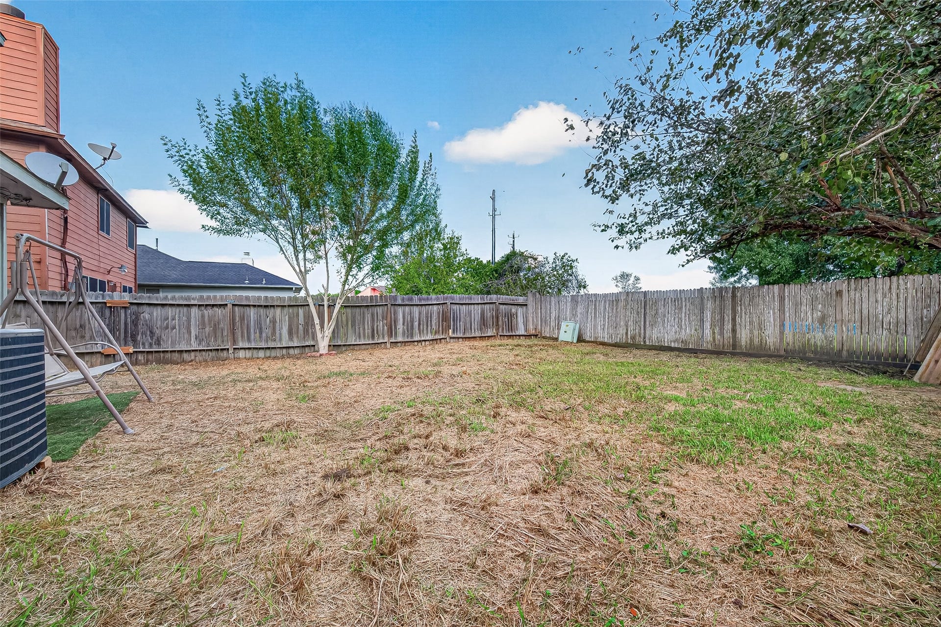 2019 Greenwest Drive, Missouri City, TX 77489 2019 Greenwest Drive, Missouri City, TX 77489