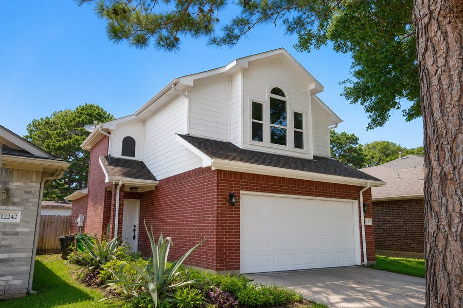 Property photo for 12238 Innisfall Circle, Tomball, TX