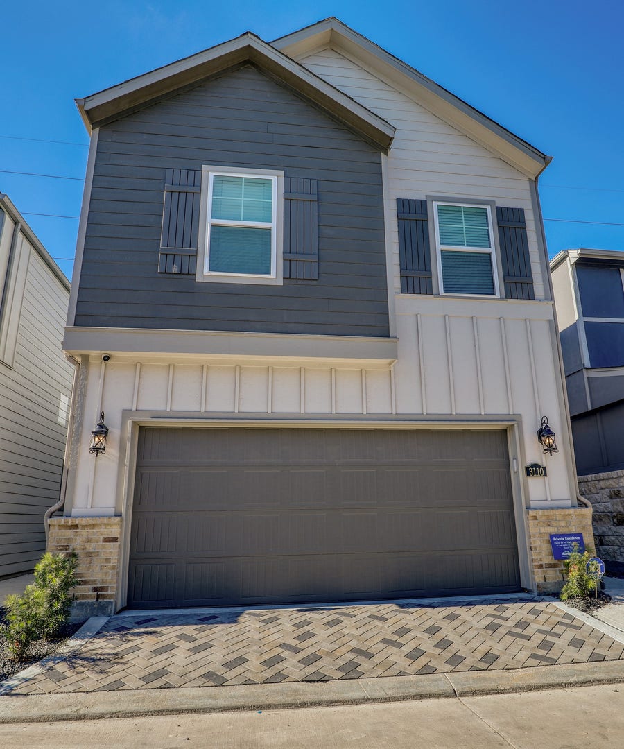 Property photo for 3110 Moontide Lane, Houston, TX