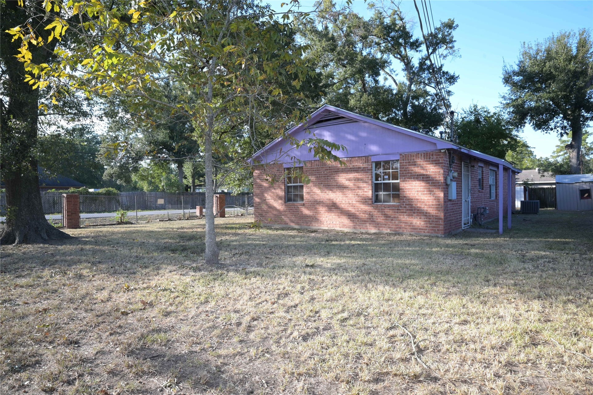 10204 Peachtree Street, Houston, TX 77016