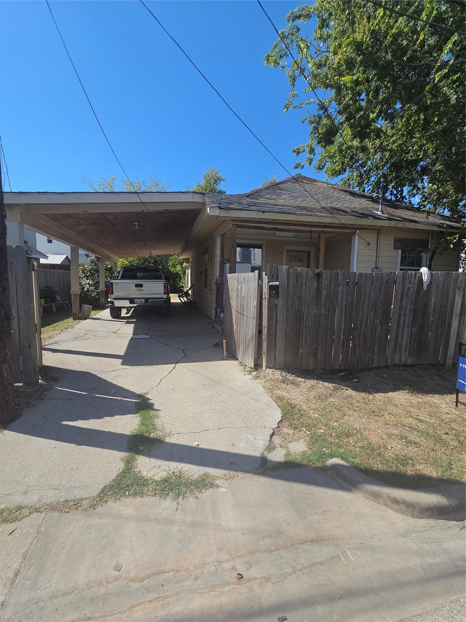 FRONT OF HOME